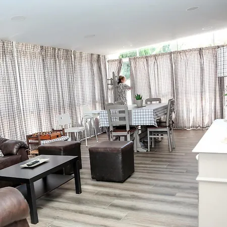 O Eido Da Otilia Сasa de vacaciones *